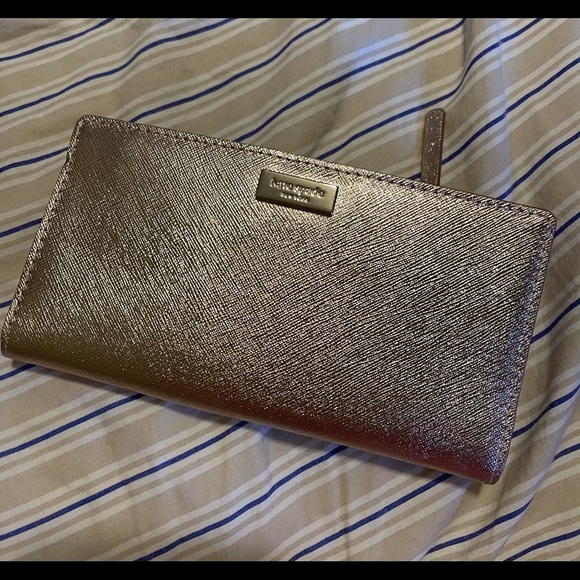 Kate Spade - Picture 4 of 6